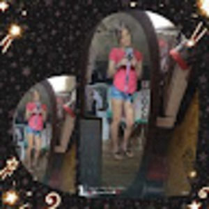 Meet your Posher, Desiree